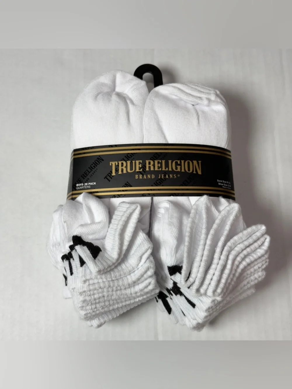 True Religion White Athletic Quarter Socks - Pack